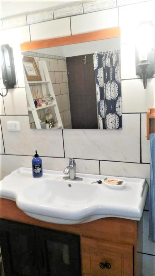 Casa Sophia 3 Listings Apartment 1 Or Apartment 2 Separately Or Apt 1 And 2 Together All With Fo Internet Guápiles エクステリア 写真