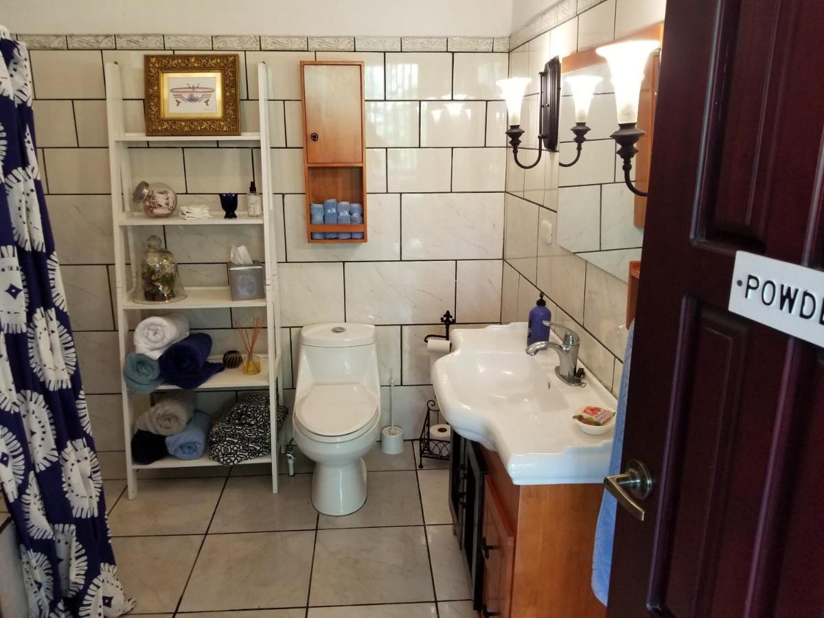 Casa Sophia 3 Listings Apartment 1 Or Apartment 2 Separately Or Apt 1 And 2 Together All With Fo Internet Guápiles エクステリア 写真