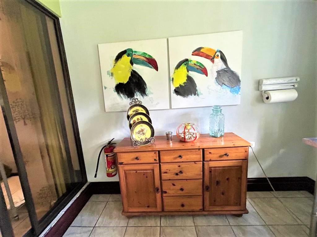 Casa Sophia 3 Listings Apartment 1 Or Apartment 2 Separately Or Apt 1 And 2 Together All With Fo Internet Guápiles エクステリア 写真