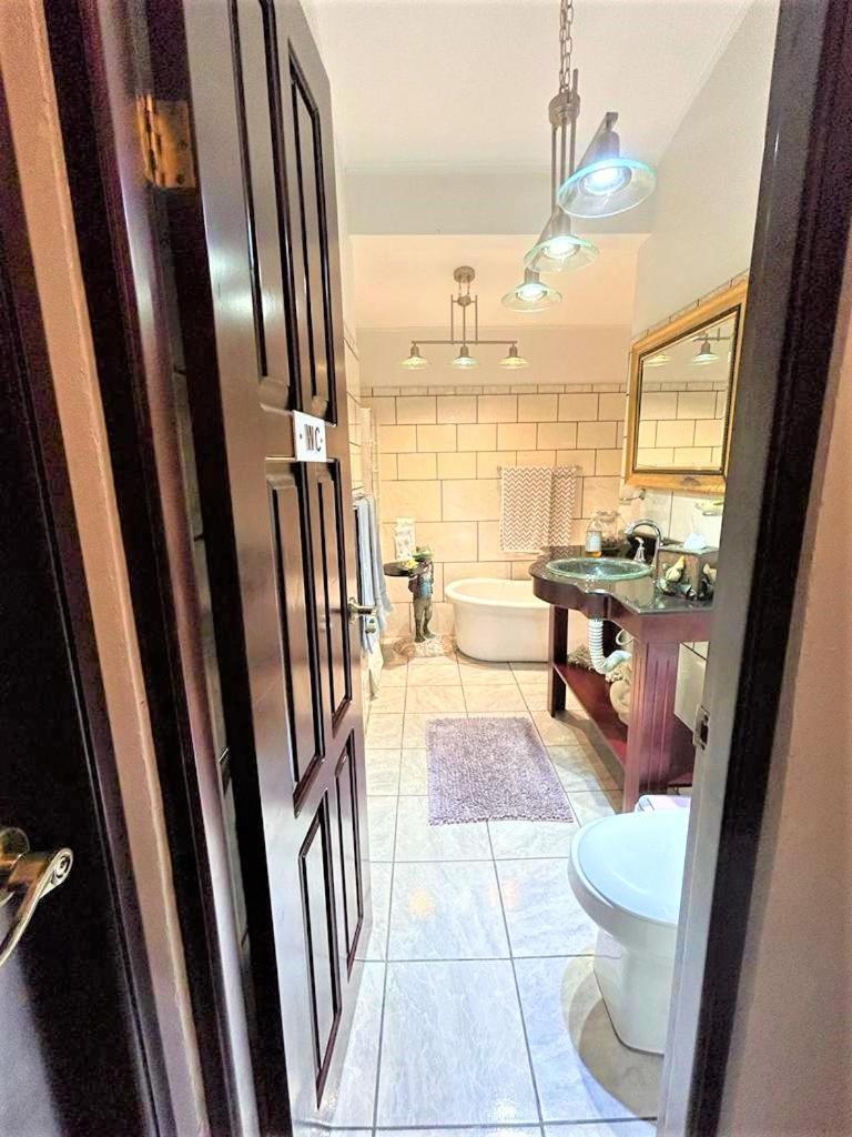 Casa Sophia 3 Listings Apartment 1 Or Apartment 2 Separately Or Apt 1 And 2 Together All With Fo Internet Guápiles エクステリア 写真